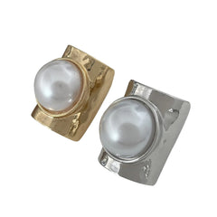 aesthetic pearl chunky ring boogzel clothing