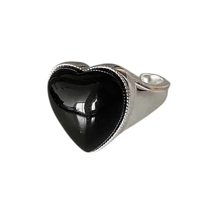 black heart chunky ring boogzel clothing