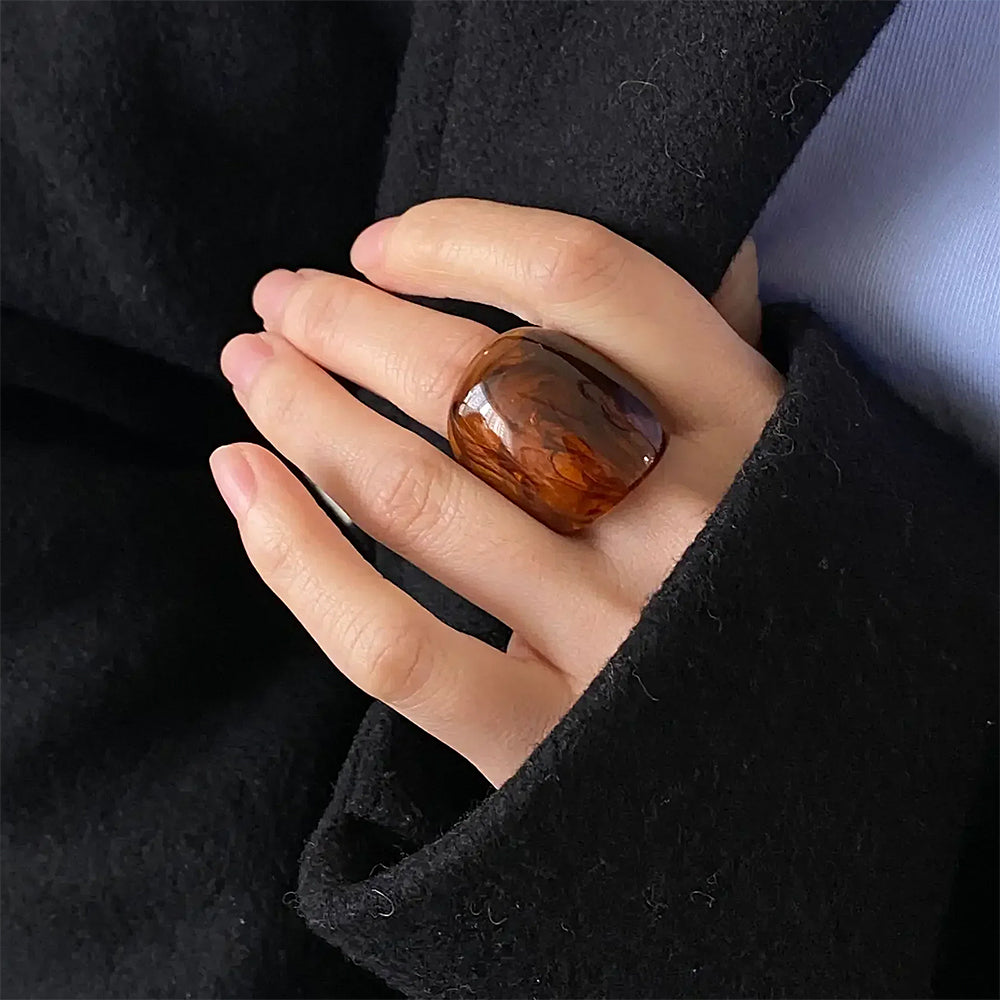 brown chunky ring boogzel clothing