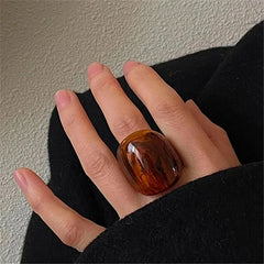 brown chunky ring boogzel clothing