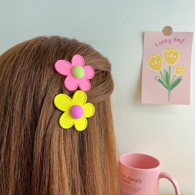 Cute Flower Aesthetic Hair Clips boogzel clothing