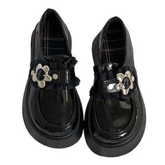 flower buckle chunky platforms boogzel clothing