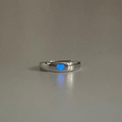 Glow In Dark Heart Ring boogzel clothing