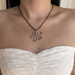 groovy floral outline necklace boogzel clothing