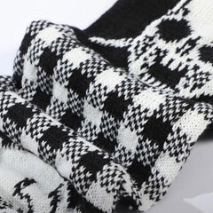 grunge skull knitted scarf boogzel clothing