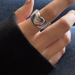 heart chunky ring boogzel clothing
