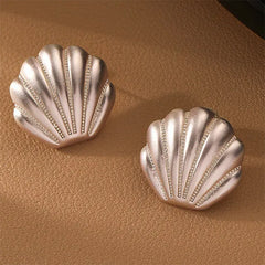 minimalist aesthetic shell earrings boogzel clothing
