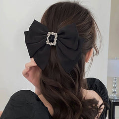 old money hair bow boogzel clothing
