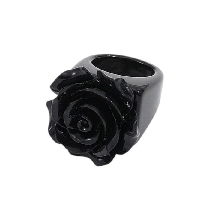 rose chunky ring boogzel clothing