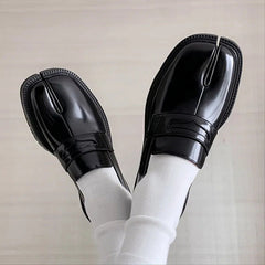 Split Toe Tabi Loafers - boogzel clothing