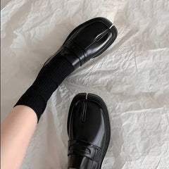 Split Toe Tabi Loafers - boogzel clothing