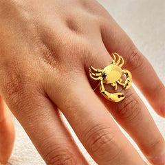 vintage style crab ring boogzel clothing