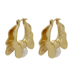 vintage pearl wavy earrings boogzel clothing