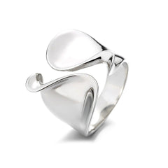 wide wavy band ring boogzel clothing