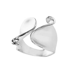 wide wavy band ring boogzel clothing