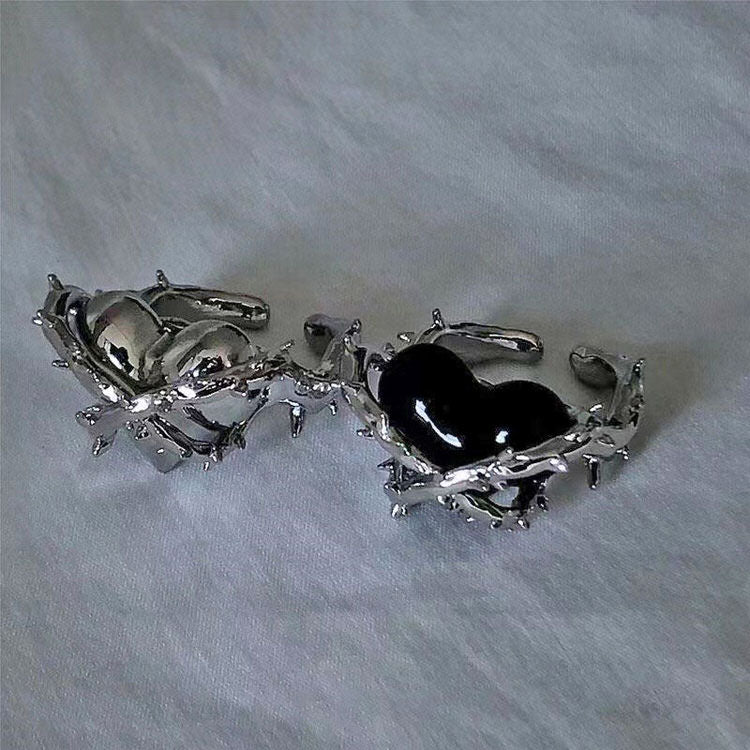Barb Wide Heart Ring boogzel apparel
