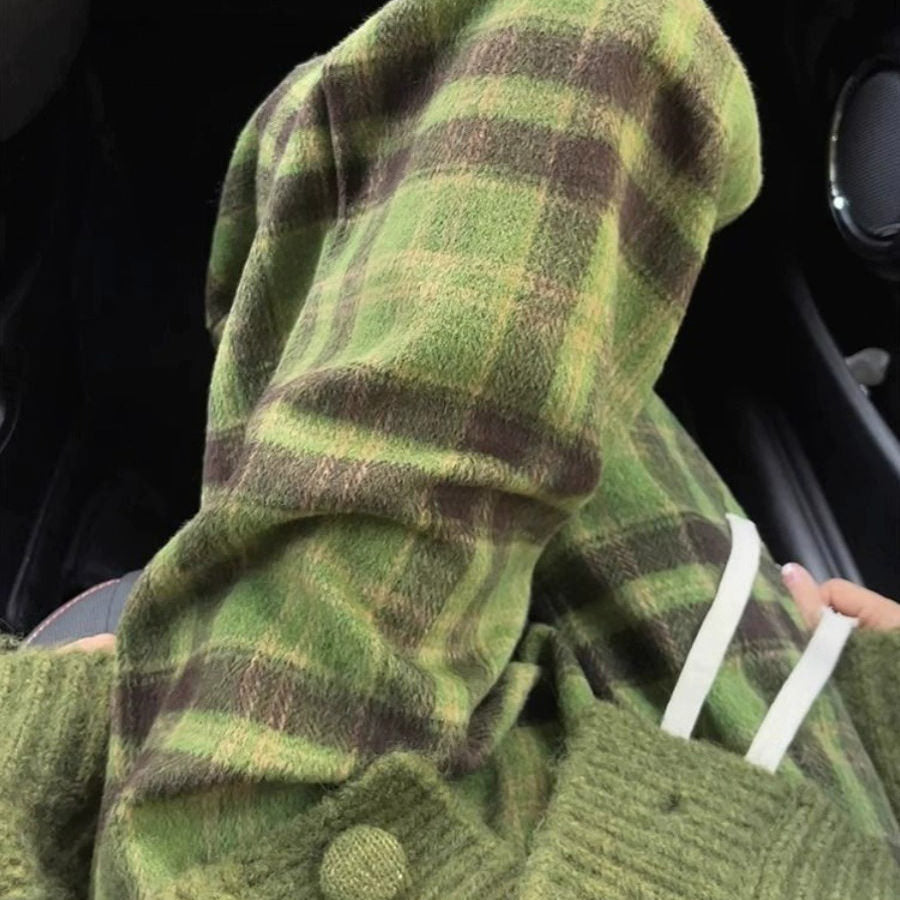 Green-Plaid-Pants 