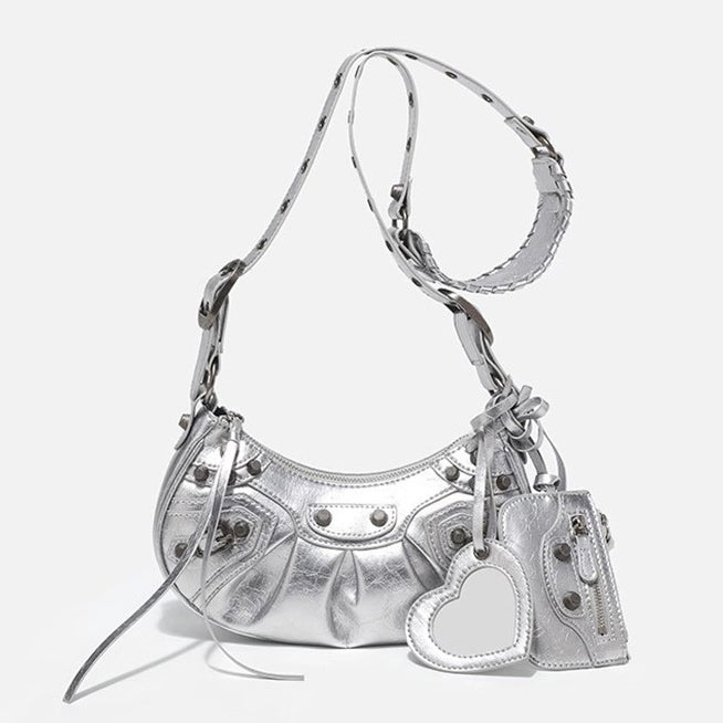 Y2K Aesthetic mini shoulder bag adorned with heart-shaped details and metal studs - boogzel clothing