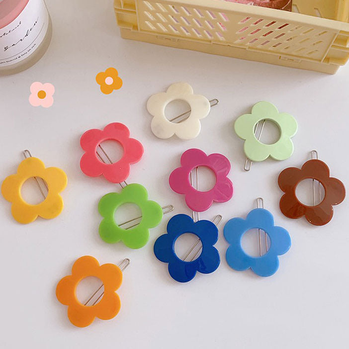 Indie Aesthetic Flower Hair Clips boogzel apparel