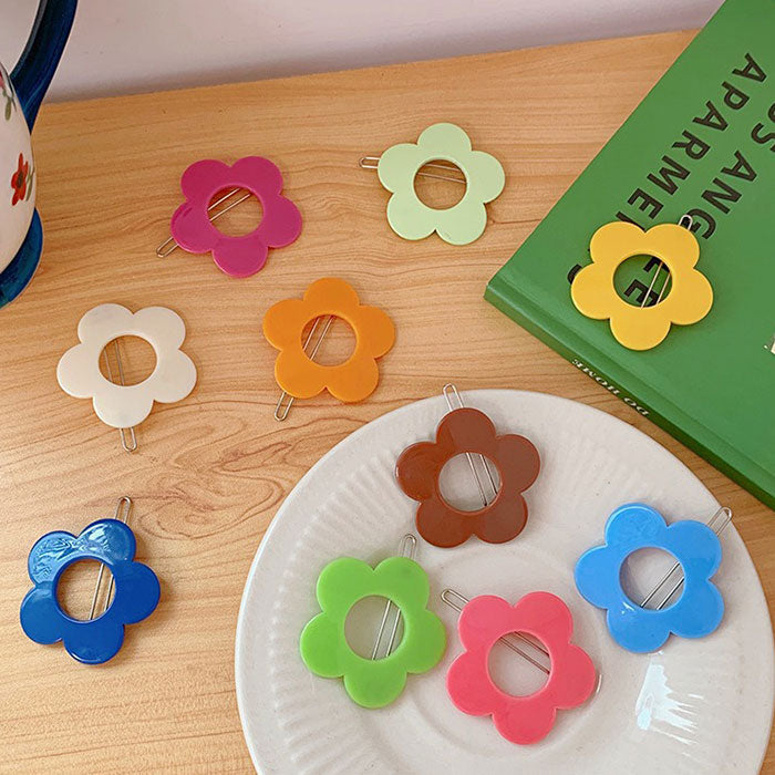 Indie Aesthetic Flower Hair Clips boogzel apparel
