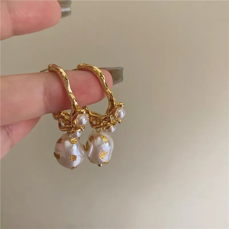 Vintage Style Renaissance Earrings - Boogzel Clothing