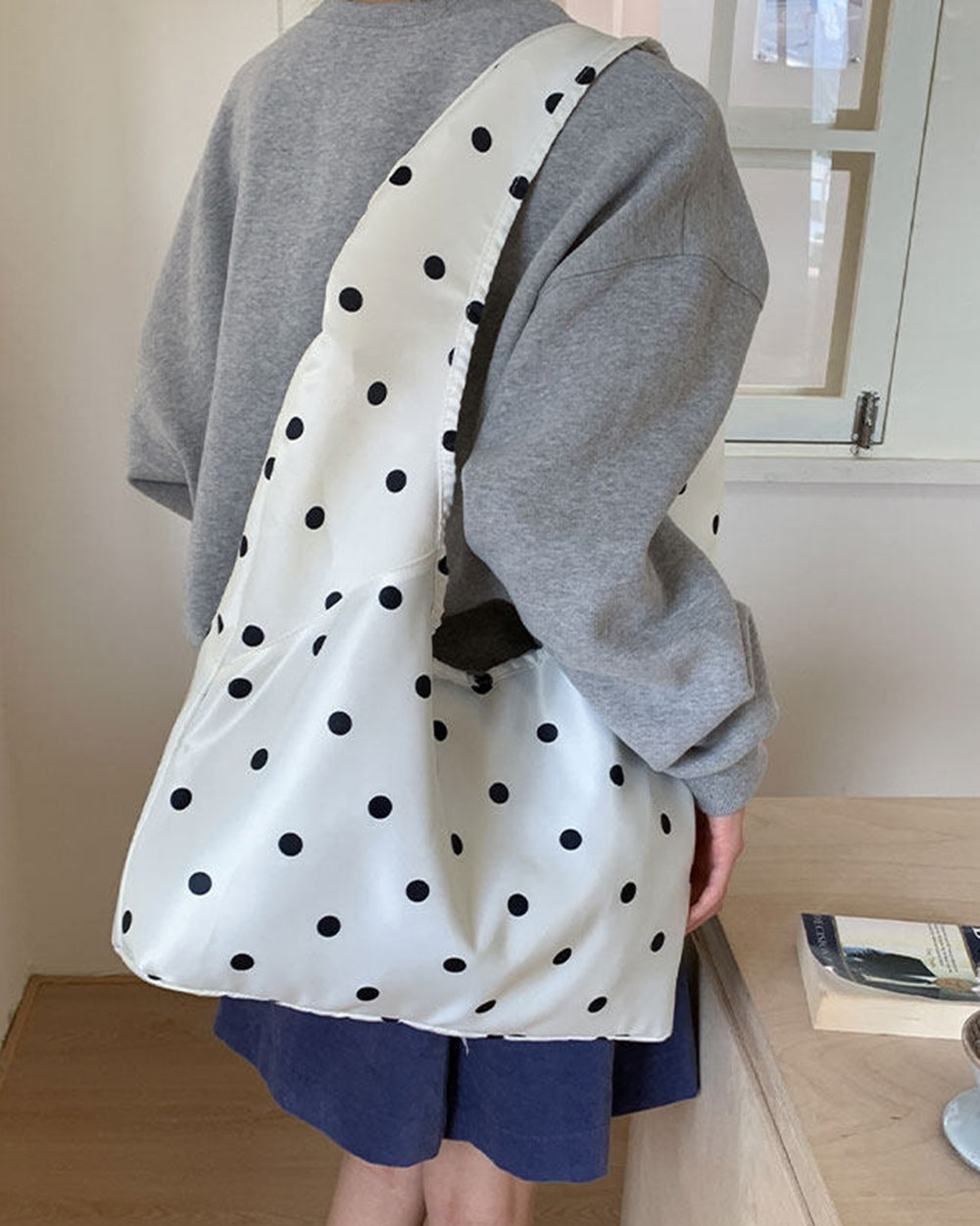 aesthetic polka dot shoulder bag boogzel clothing