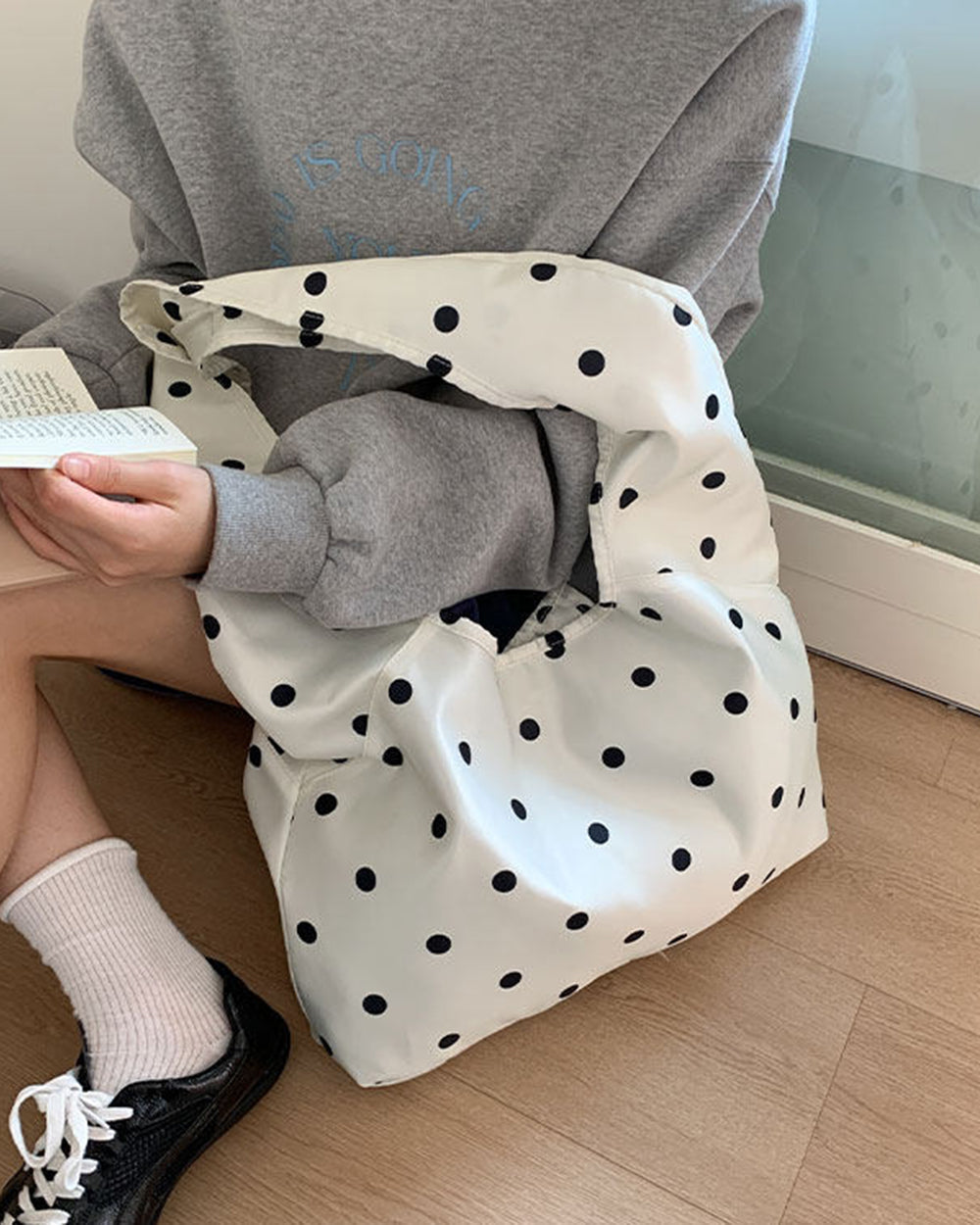 aesthetic polka dot shoulder bag boogzel clothing