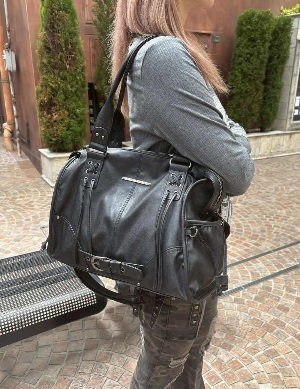 aesthetic soho shoulder bag boogzel clothing