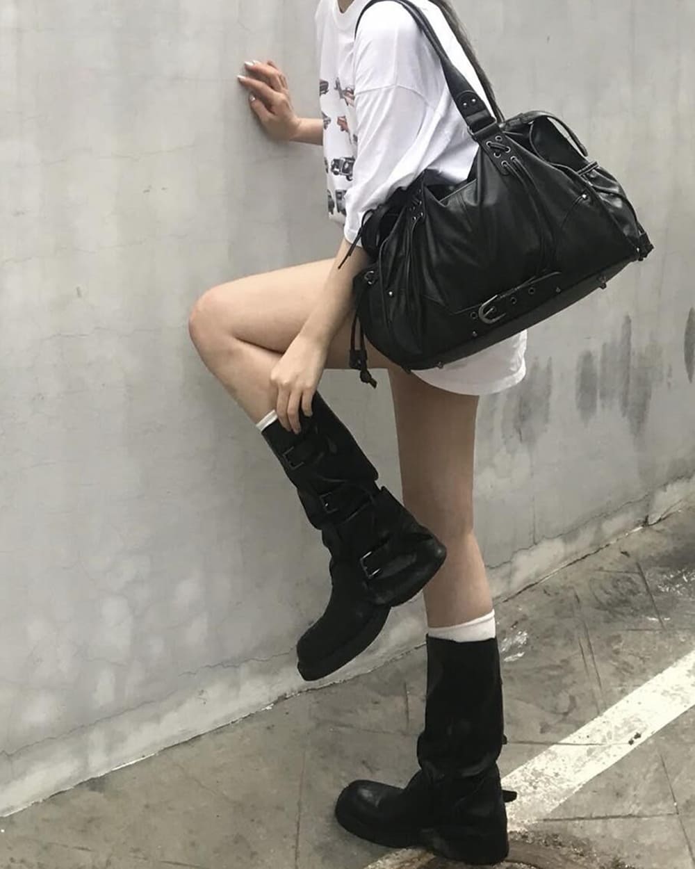 aesthetic soho shoulder bag boogzel clothing