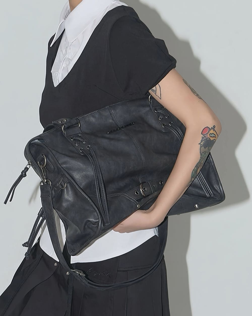 aesthetic soho shoulder bag boogzel clothing