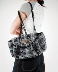 aesthetic grunge spiked heart plaid bag boogzel clothing