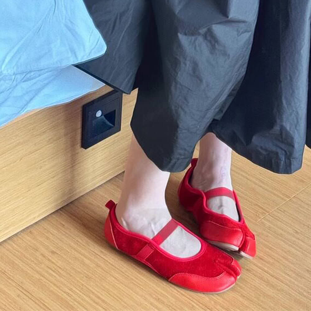 red tabi ballet flats boogzel clothing