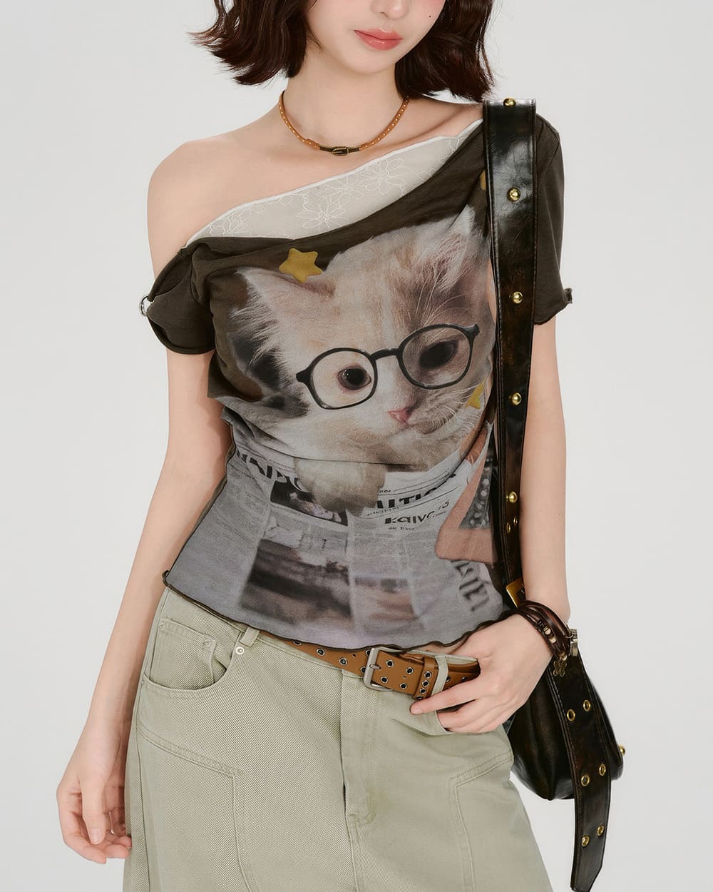 cat graphic layered t-shirt boogzel clothing