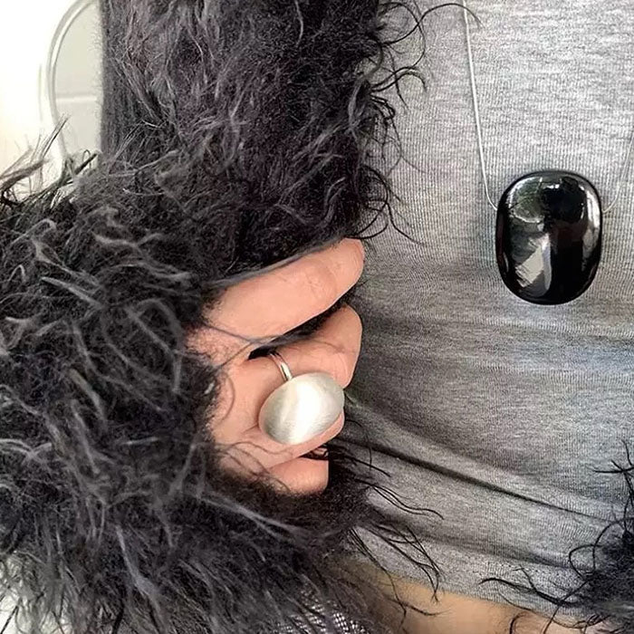 chunky pearl ring boogzel clothing