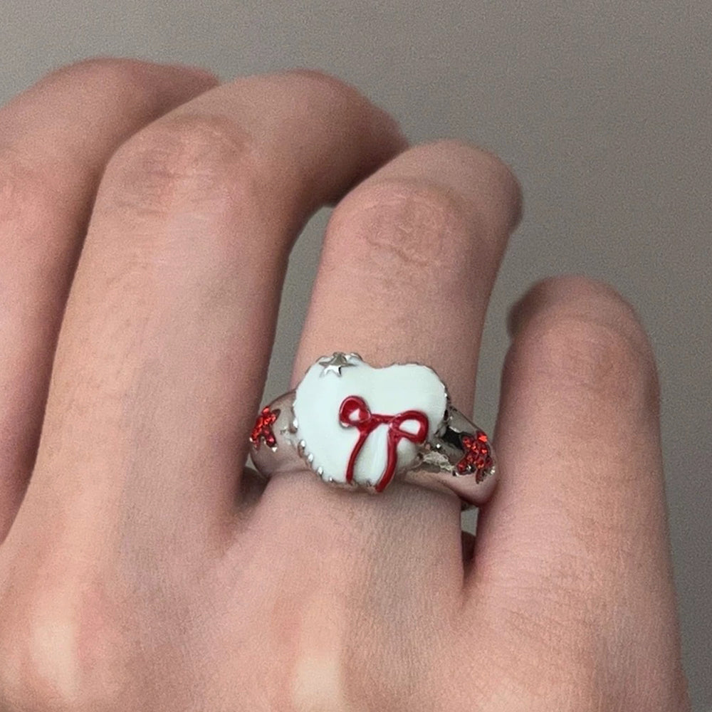 coquette heart shaped ring boogzel clothing