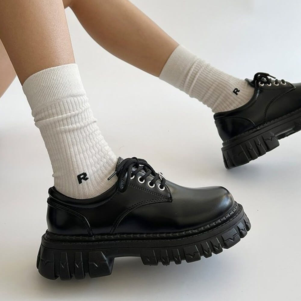 dark academia chunky platform boots boogzel clothing