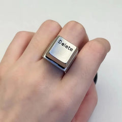 delete chunky ring boogzel clothing
