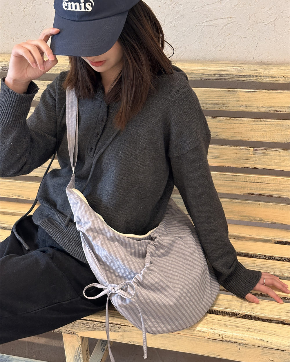 downtown girl plaid shoulder bag boogzel clothing