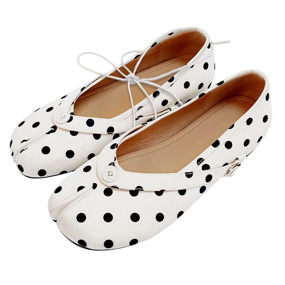 french girl polka dot tabi ballet flats boogzel clothing