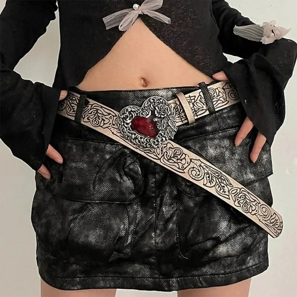 grunge heart buckle belt boogzel clothing