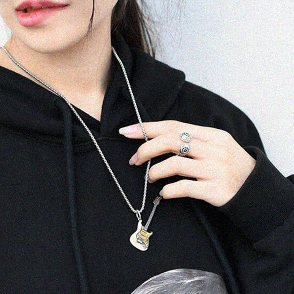 headphones ring boogzel clothing