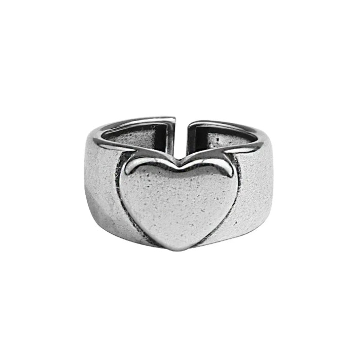 heart chunky ring boogzel clothing