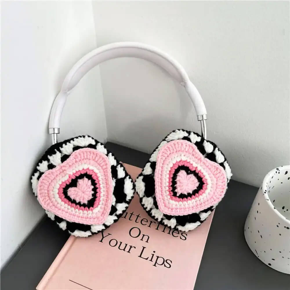 heart crochet airpods max case boogzel clothing