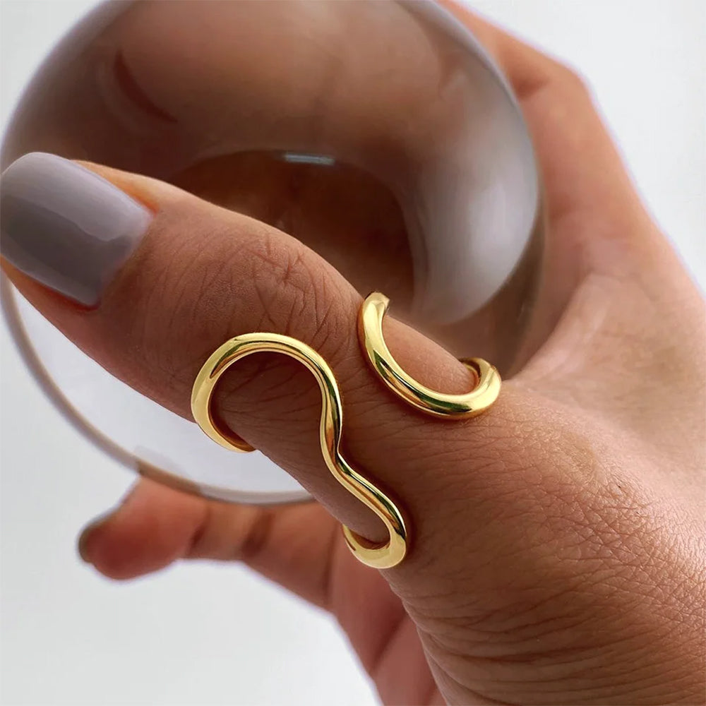 infinity twist oversized ring boogzel clothing