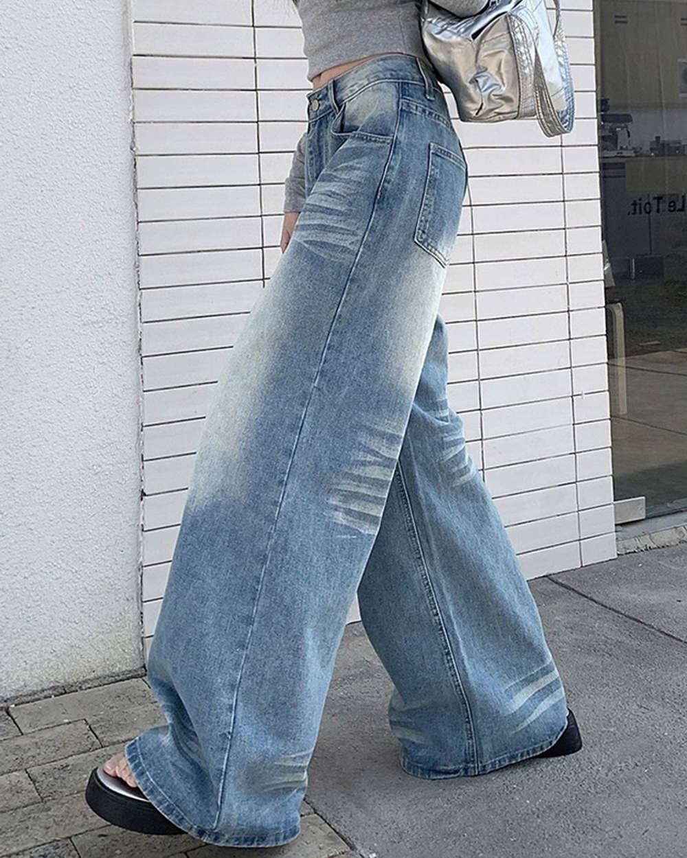 light blue washed wide leg jeans boogzel clothing