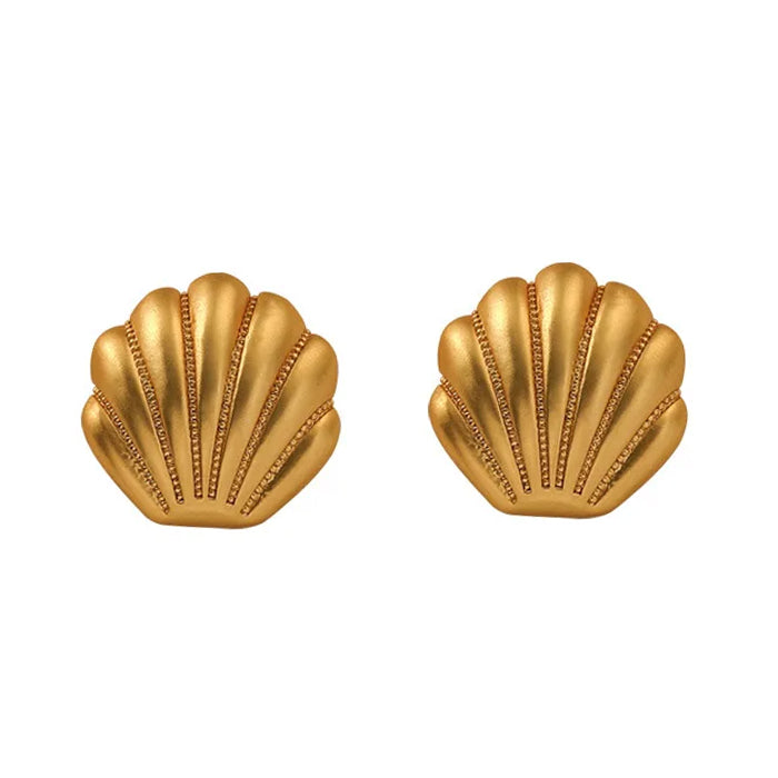 minimalist aesthetic shell earrings boogzel clothing