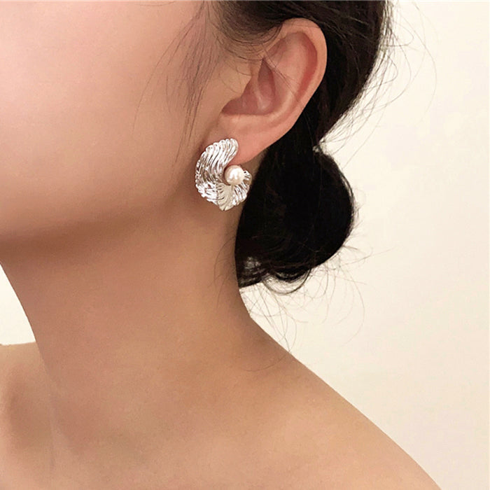 ocean whisper shell earrings boogzel clothing