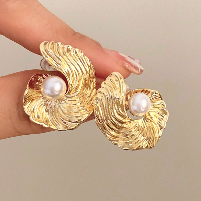 ocean whisper shell earrings boogzel clothing