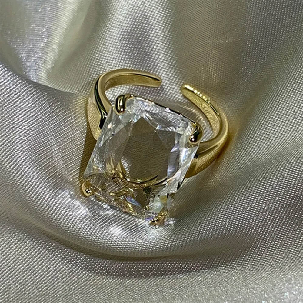 old money crystal statement ring boogzel clothing