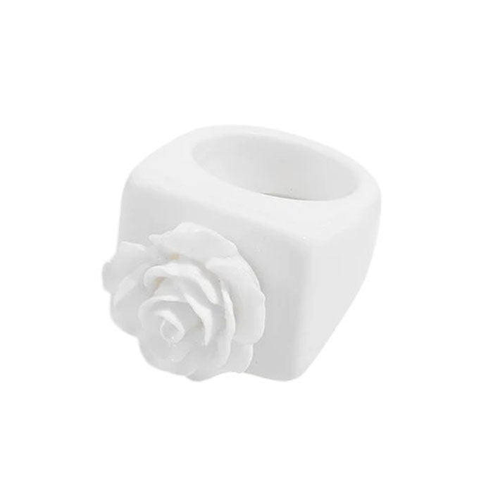 rose chunky ring boogzel clothing